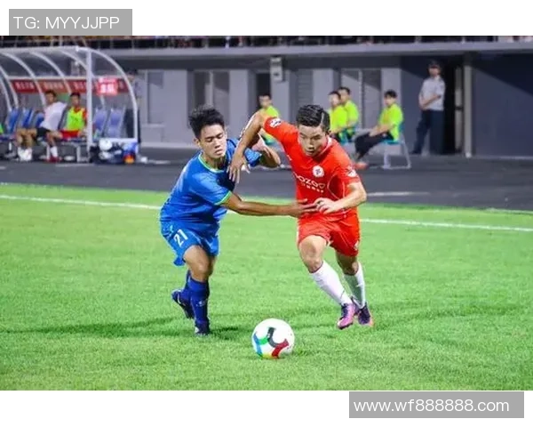 成都足球队在选拔赛中以70分稳居积分榜首位展现强劲实力